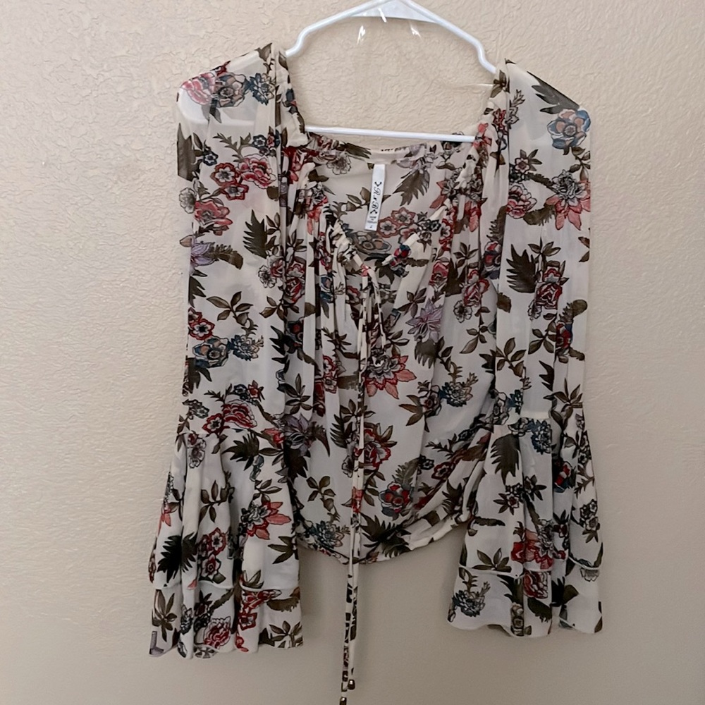 Bohemian floral top with bell sleeves